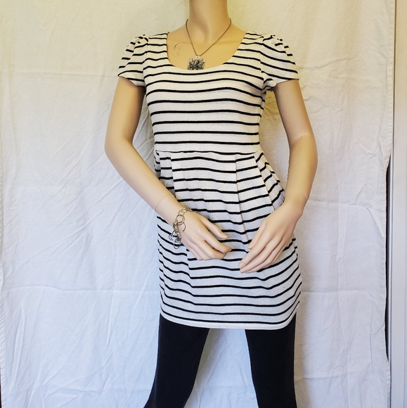 Forever 21 Striped Tunic Top - Picture 2 of 5